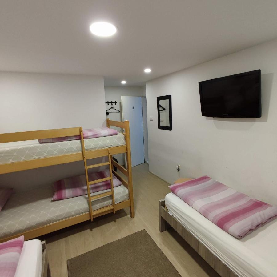 Apartments And Rooms Lena Mostar Buitenkant foto